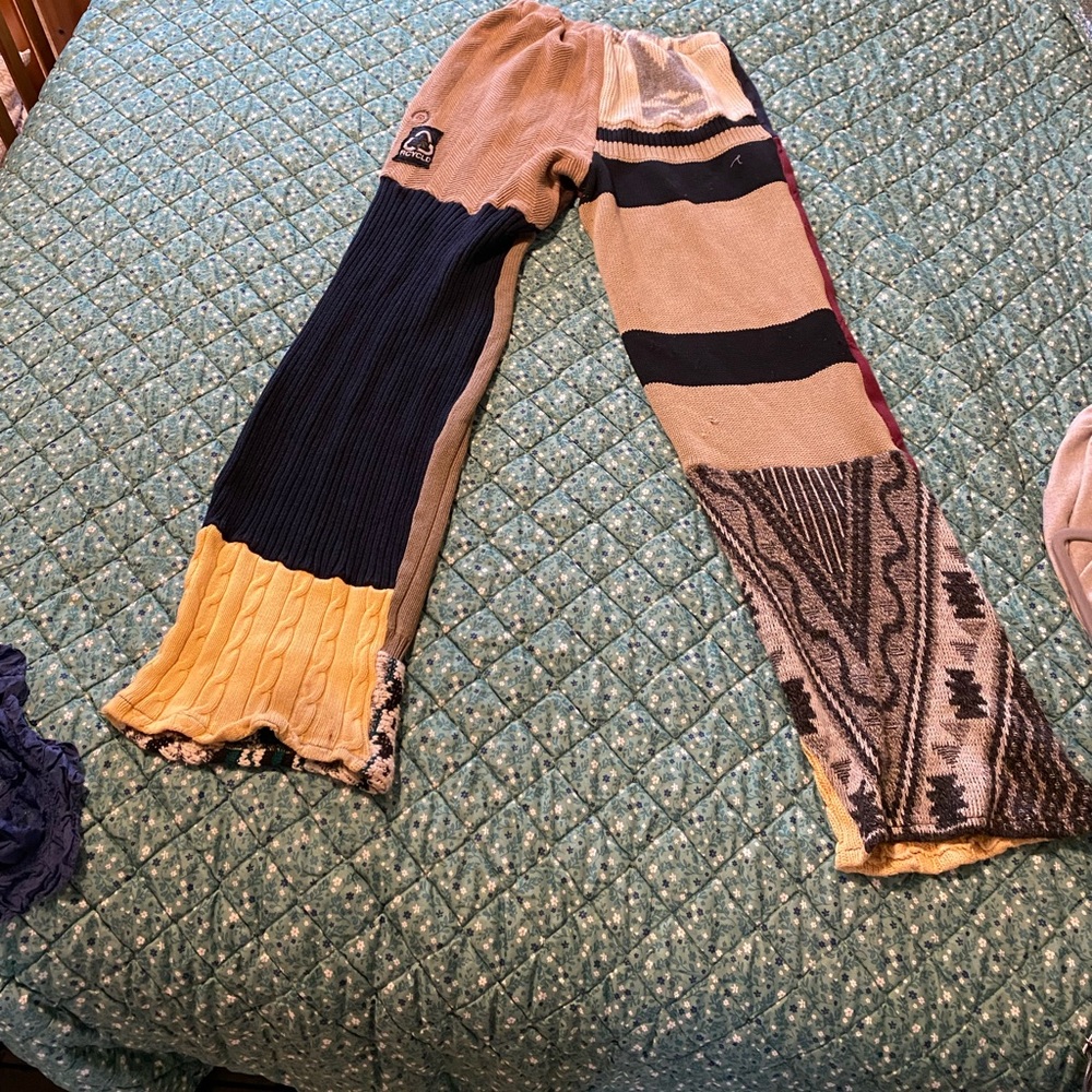 Recycled sweater pants